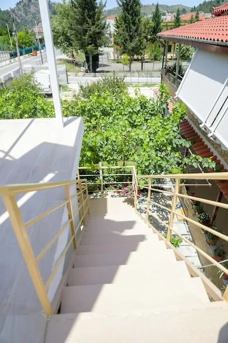 Cereni Guesthouse Berat 0*,